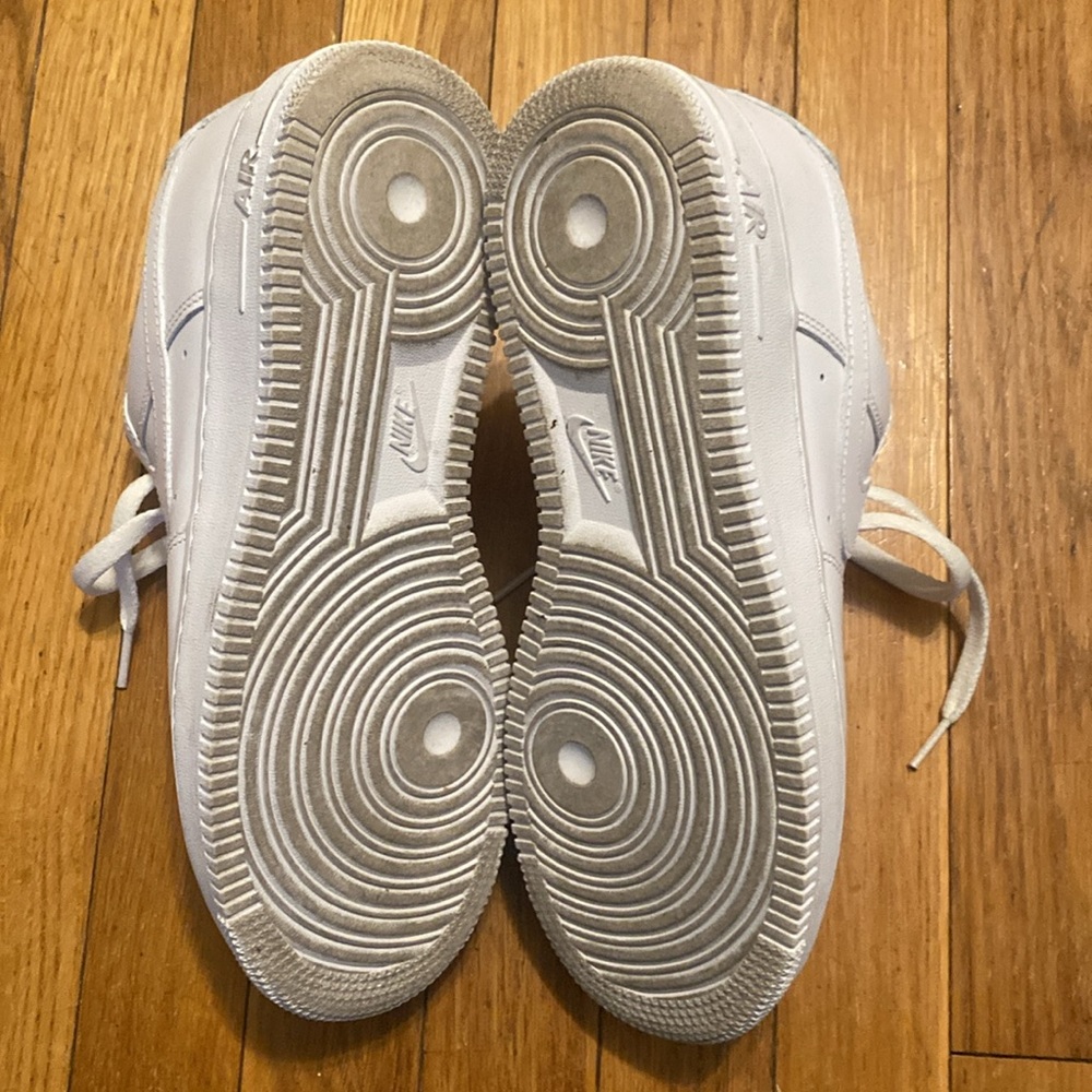 Nike Air Force 1 White Athletic Shoes - Picture 8 of 8